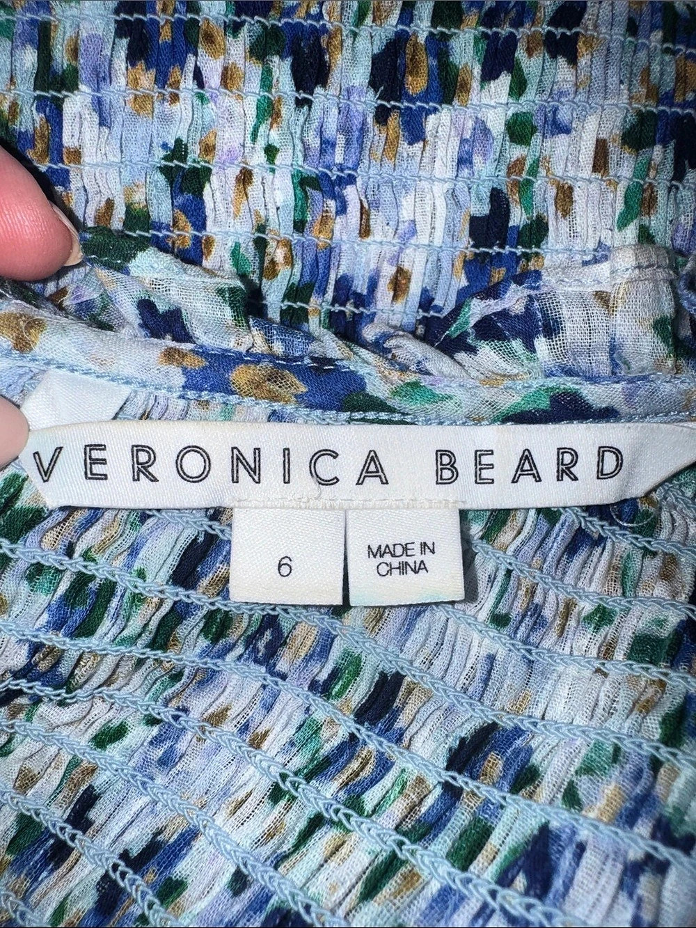 Veronica Beard Kali Floral Smocked Top Blue & White Size 6 Like New - Picture 4 of 6